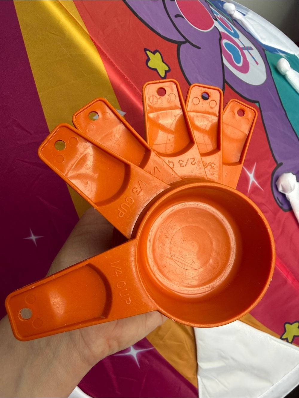 Vintage 1970s orange plastic Tupperware nesting measuring cups set of 6 USA MADE - Picture 2 of 4